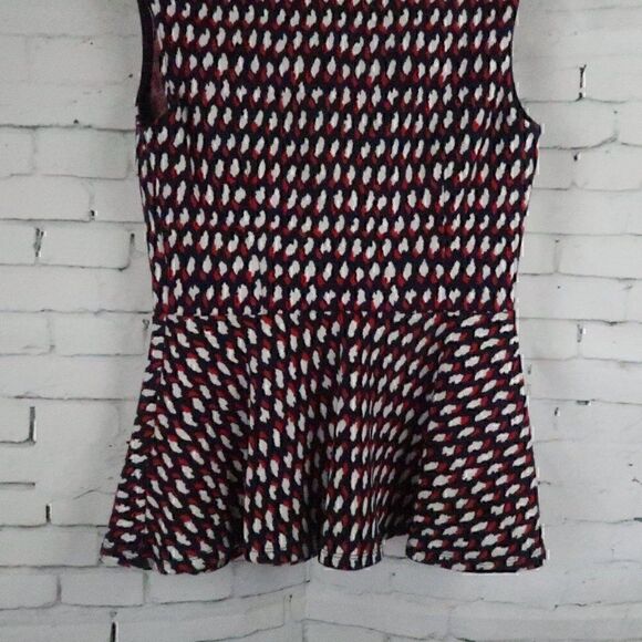 ERI + ALI RED WHITE & BLUE DESIGN PRINT SLEEVELESS SQUARE NECK PEPLUM TOP XS - Picture 9 of 9